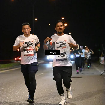 Runner Photo 7727981
