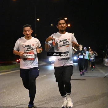 Runner Photo 7727986