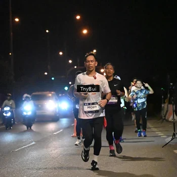 Runner Photo 7727987