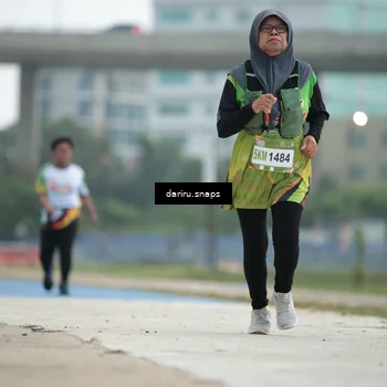 Runner Photo 7727998