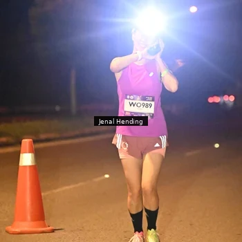 Runner Photo 7728000