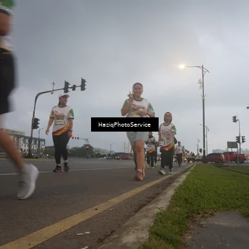 Runner Photo 7728008