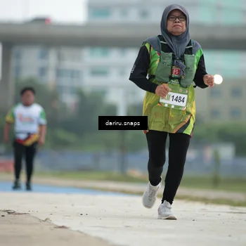 Runner Photo 7728009
