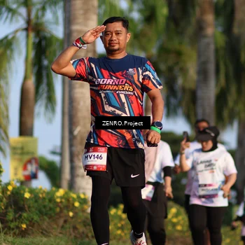 Runner Photo 7728020