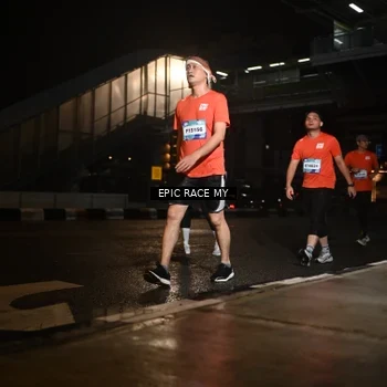 Runner Photo 7728046