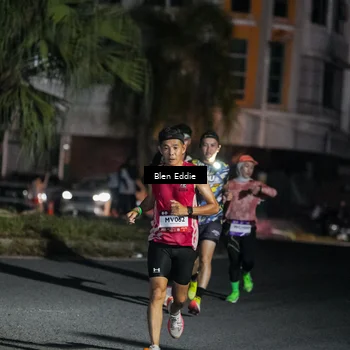 Runner Photo 7728050