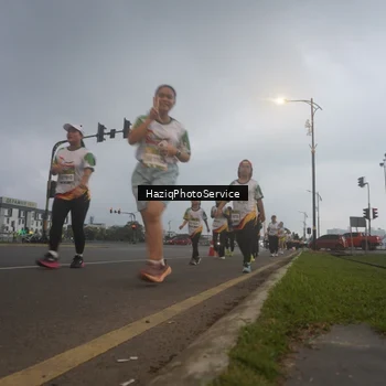 Runner Photo 7728053