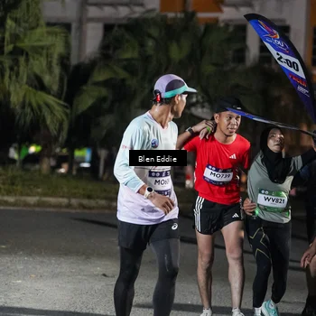 Runner Photo 7728072