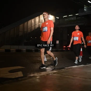 Runner Photo 7728084