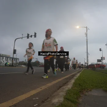 Runner Photo 7728096