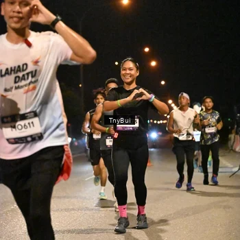 Runner Photo 7728106