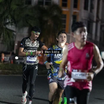 Runner Photo 7728115