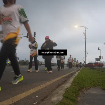 Runner Photo 7728117