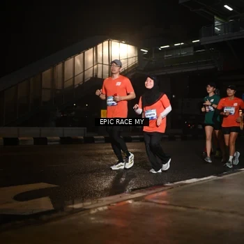 Runner Photo 7728122