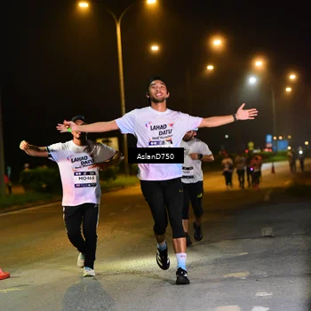 Runner Photo 7728167