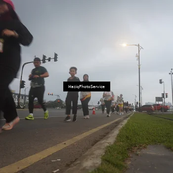 Runner Photo 7728179