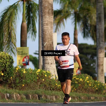 Runner Photo 7728190