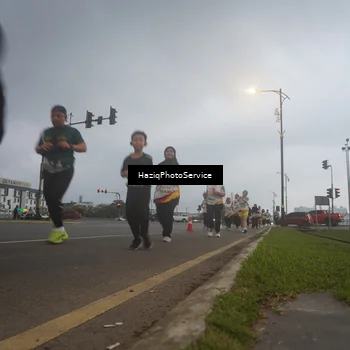 Runner Photo 7728191