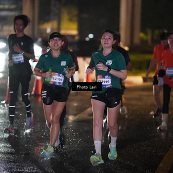 Runner Photo 7728201