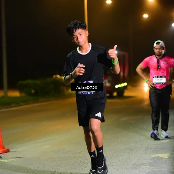 Runner Photo 7728207