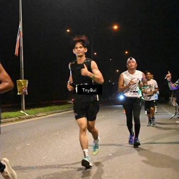 Runner Photo 7728251