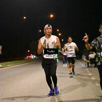 Runner Photo 7728292