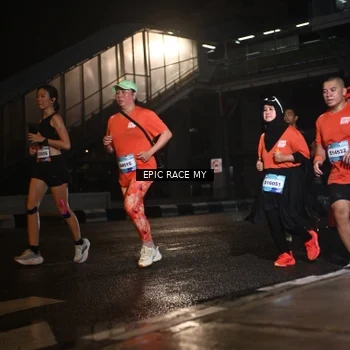 Runner Photo 7728373