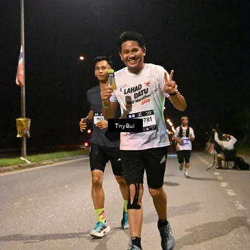 Runner Photo 7728402