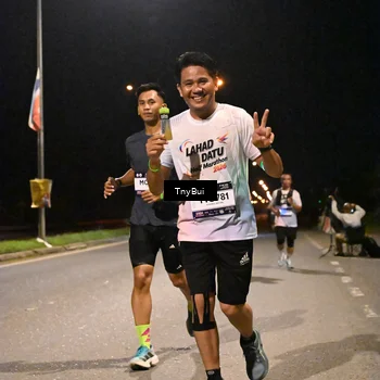 Runner Photo 7728410