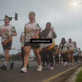 Runner Photo 7728426