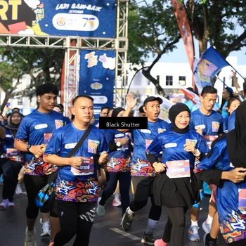 Runner Photo 7728640