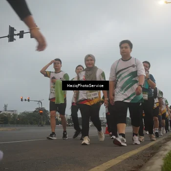 Runner Photo 7728648