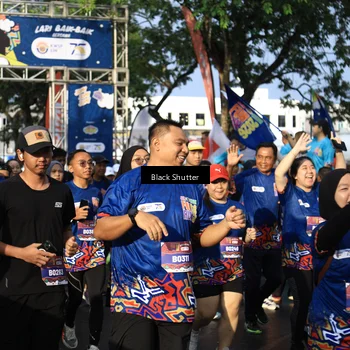 Runner Photo 7728775