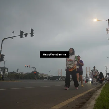 Runner Photo 7728846
