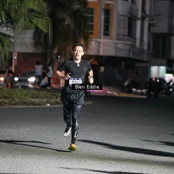 Runner Photo 7728893