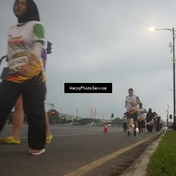 Runner Photo 7728969