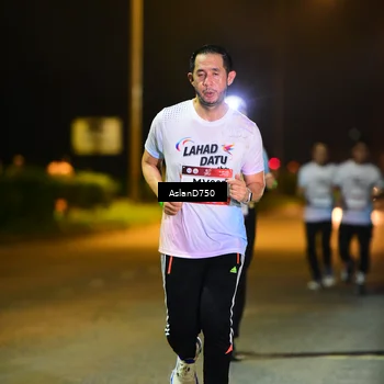 Runner Photo 7728979