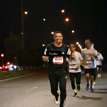 Runner Photo 7729012