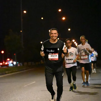Runner Photo 7729019