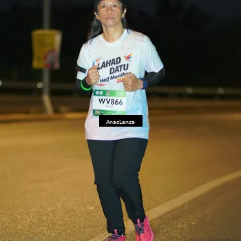 Runner Photo 7729020