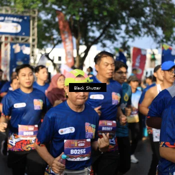 Runner Photo 7729036