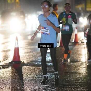 Runner Photo 7729040