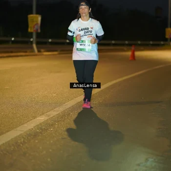 Runner Photo 7729042