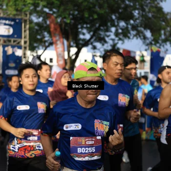 Runner Photo 7729058
