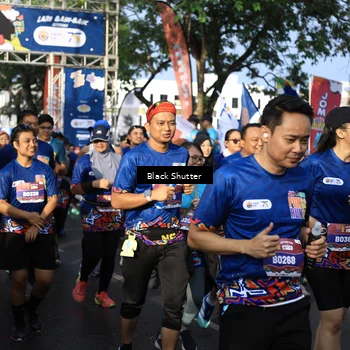 Runner Photo 7729060