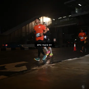 Runner Photo 7729071