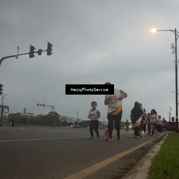 Runner Photo 7729086