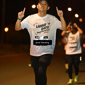 Runner Photo 7729096