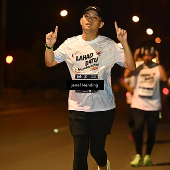 Runner Photo 7729105