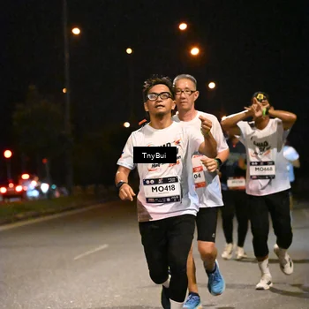 Runner Photo 7729108